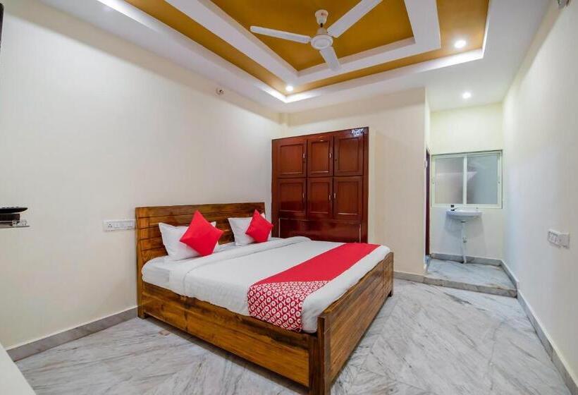 فندق Oyo Rushikonda Grand