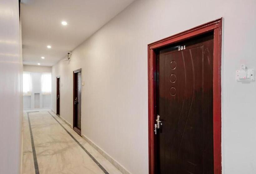 فندق Oyo Rushikonda Grand