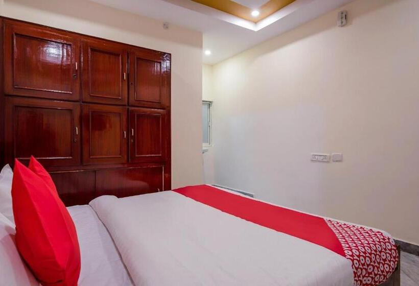 فندق Oyo Rushikonda Grand