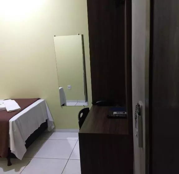 ホテル Vale Do Ivinhema