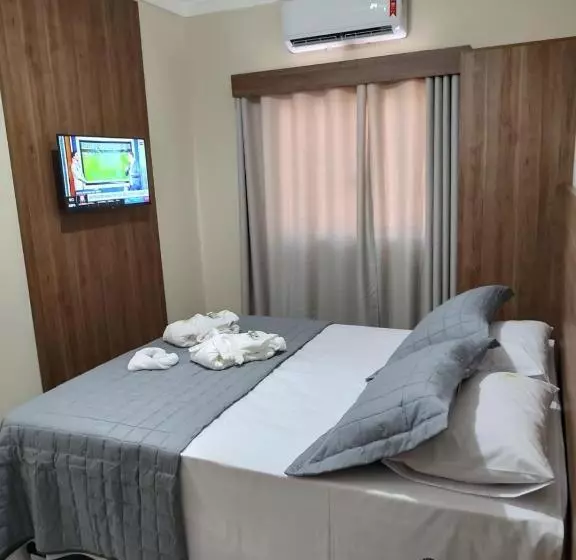 ホテル Vale Do Ivinhema