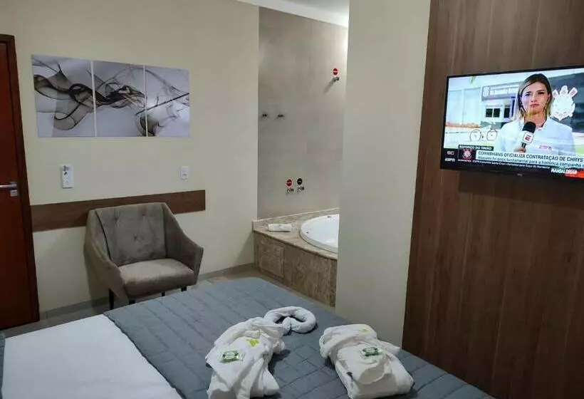 ホテル Vale Do Ivinhema