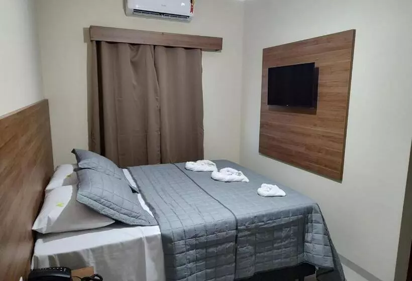 ホテル Vale Do Ivinhema