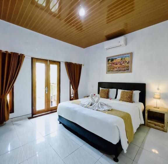 ペンション The Banana House