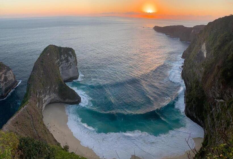 ペンション The Banana House