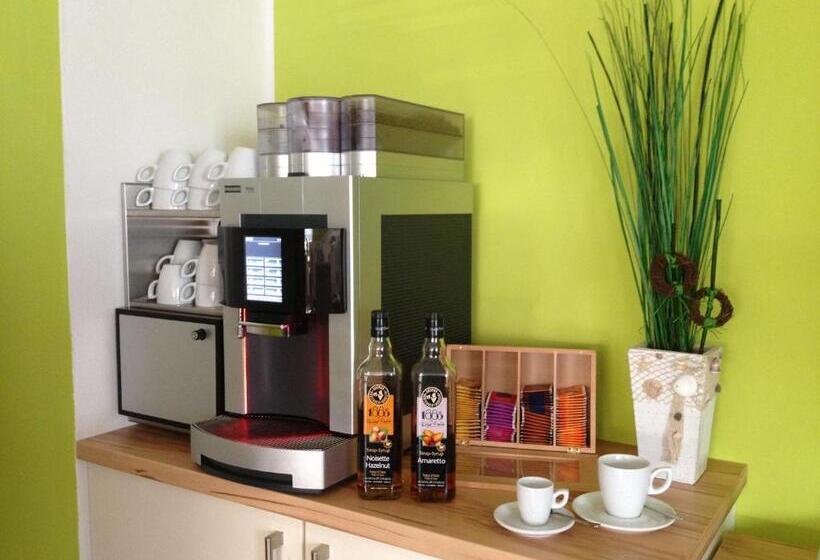 Общежитие Dreimäderlhaus Rieden