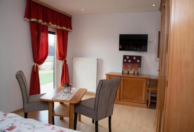 הוסטל Gasthof Tauser