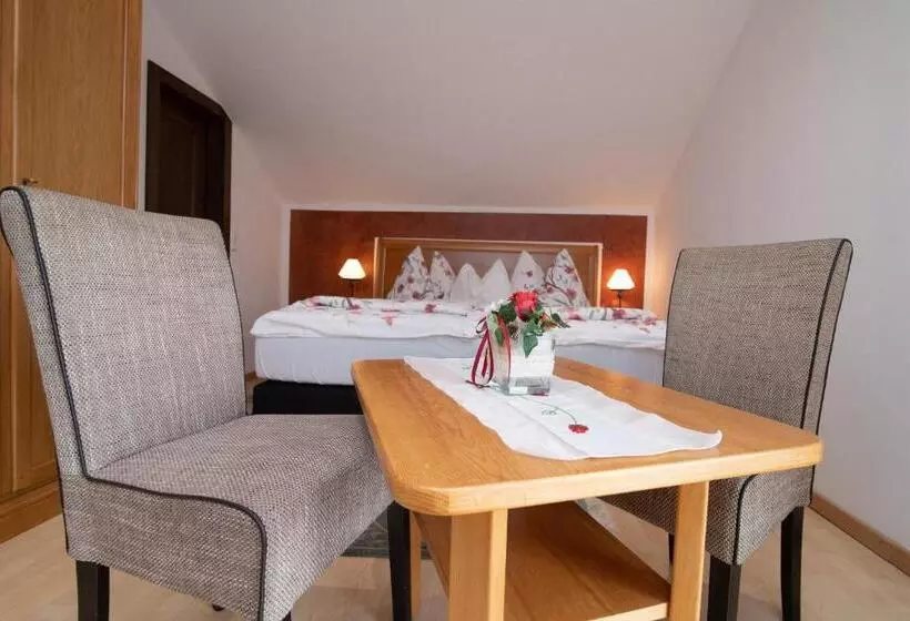 Retkeilymaja Gasthof Tauser