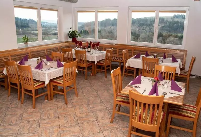 Retkeilymaja Gasthof Tauser