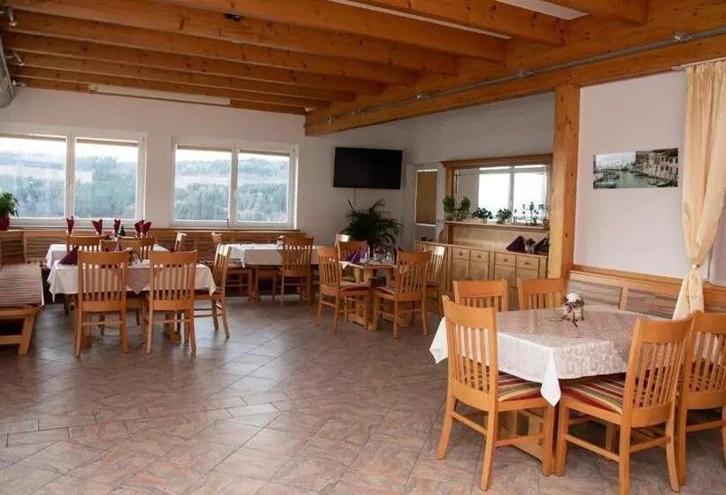 Retkeilymaja Gasthof Tauser