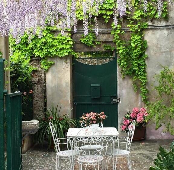 پانسیون A Crèuza