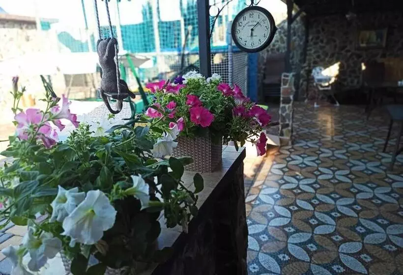 ペンション Guest House Barkhat