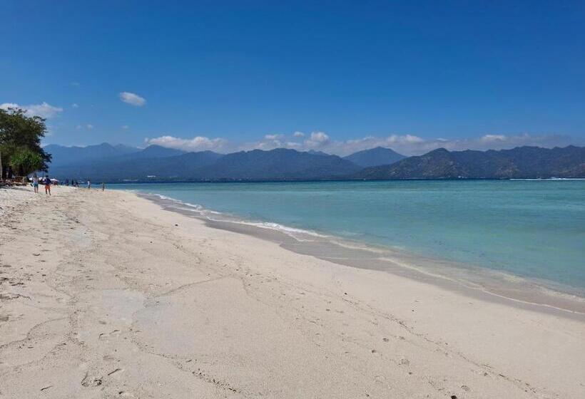 Пансион Living Asia Sunset Resort