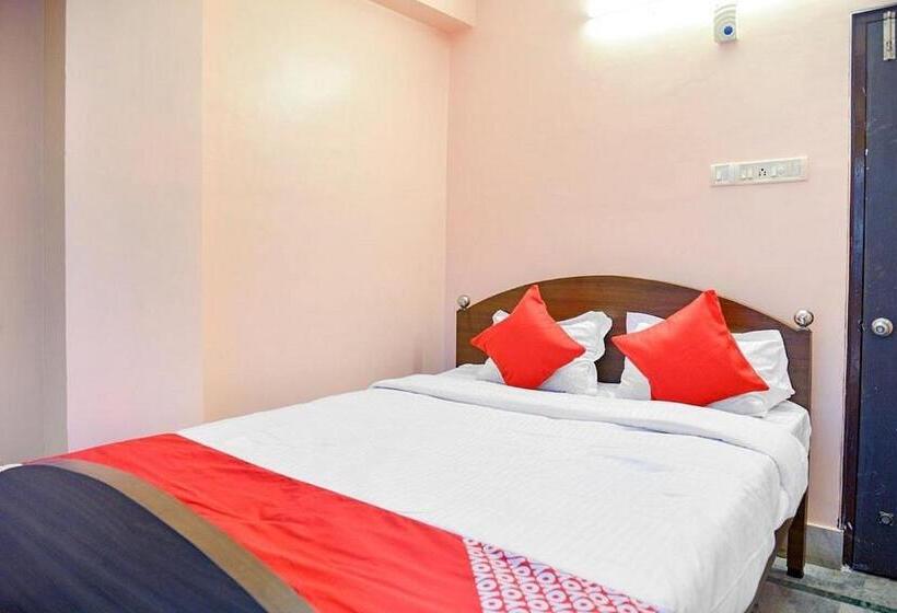 هتل Relyef Inn, Chinar Park Near Kolkata Airport