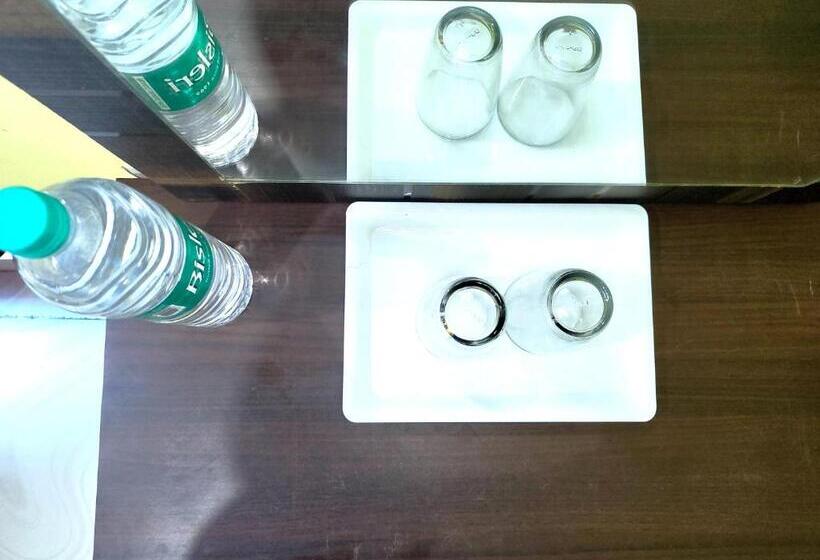 Sashi Puri Near Golden Sea Beach And Temple Fully Air Conditioned Hotel With Parking Facility, Bes