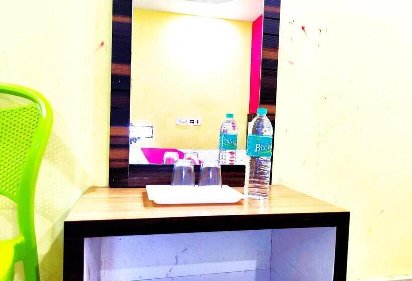 Sashi Puri Near Golden Sea Beach And Temple Fully Air Conditioned Hotel With Parking Facility, Bes