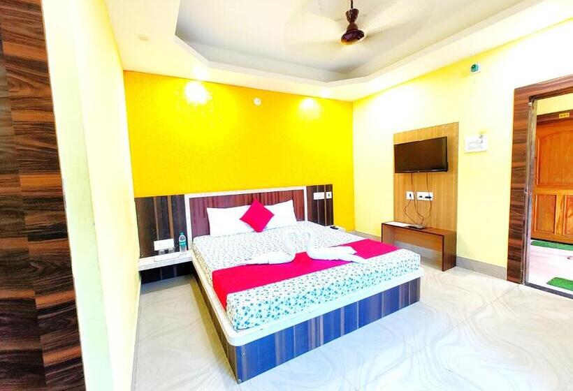 Sashi Puri Near Golden Sea Beach And Temple Fully Air Conditioned Hotel With Parking Facility, Bes