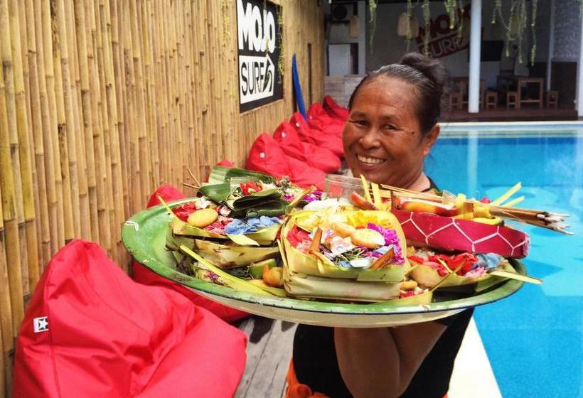 ユースホステル Mojosurf Camp Canggu