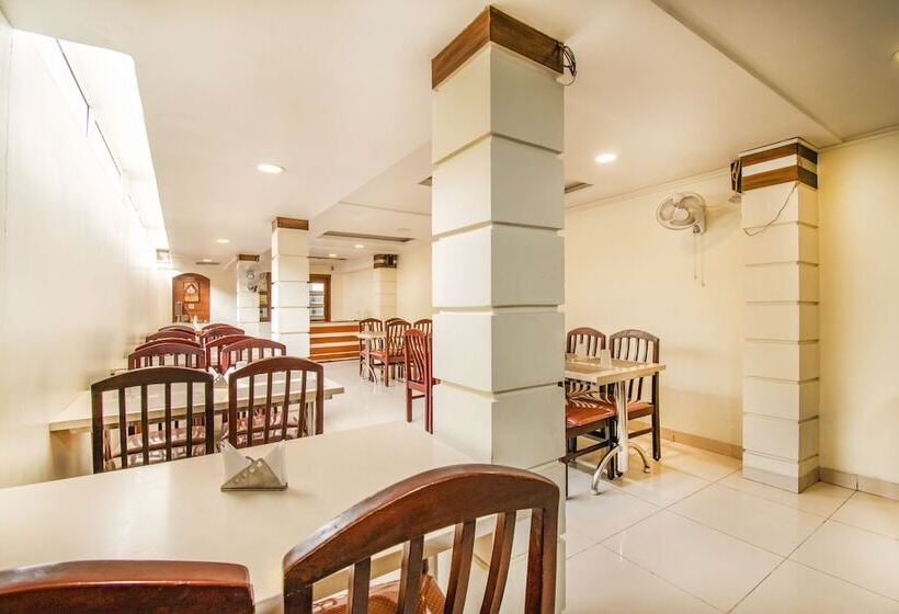 Hotel Treebo Sam Residency