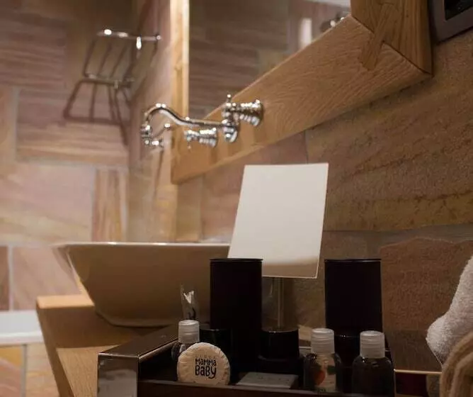 Hotelli Fiocco Di Neve Relais & Spa