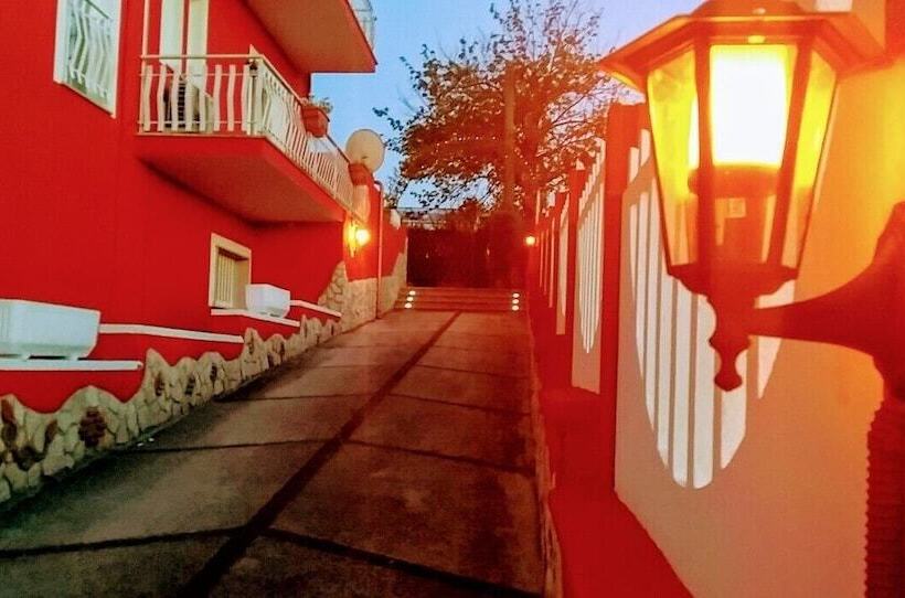 בית מלון כפרי Magnolia