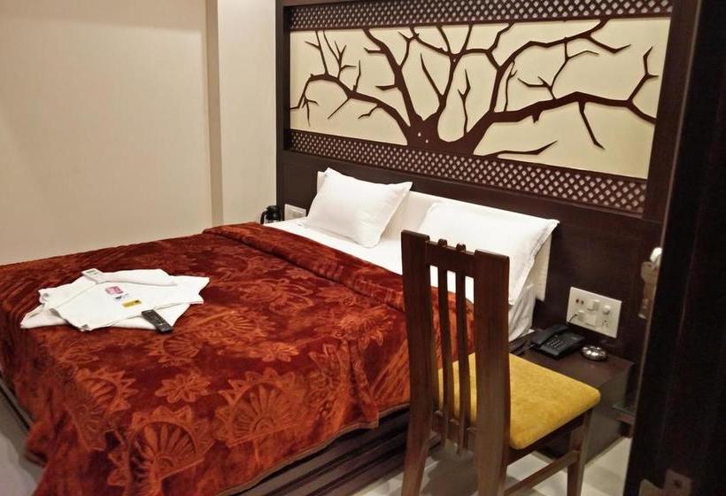 فندق Fab Rest Inn