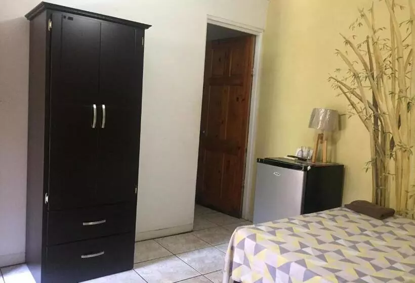 ホテル Villa Prats