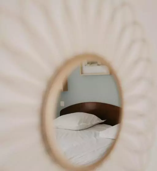 ホテル Hôtel Fine