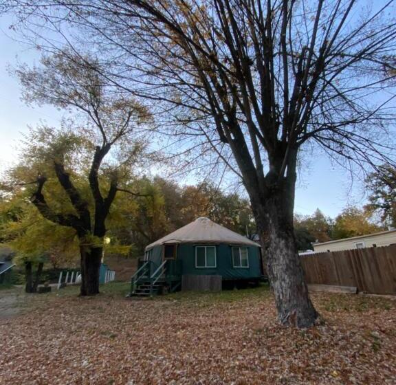 ホテル Seven Circles Lodge&retreat