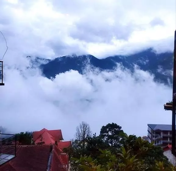 تختخواب و صبحانه Daun Pisang Homestay & Restaurant View Fanxipan
