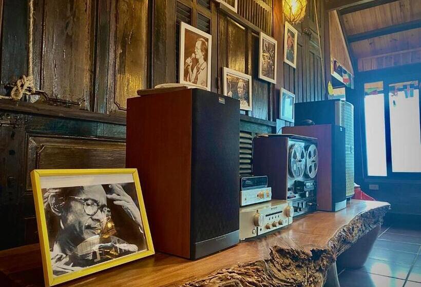 تختخواب و صبحانه Daun Pisang Homestay & Restaurant View Fanxipan