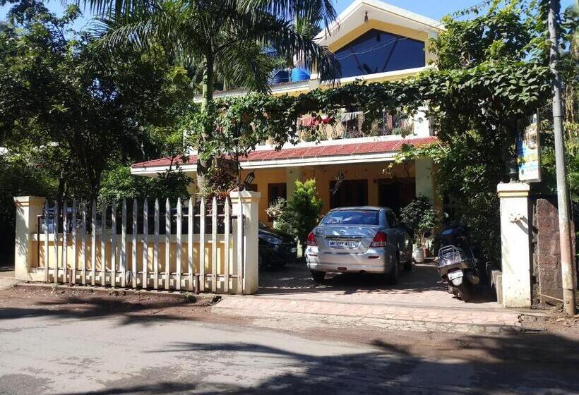 פנסיון Anandi Villa Homestay