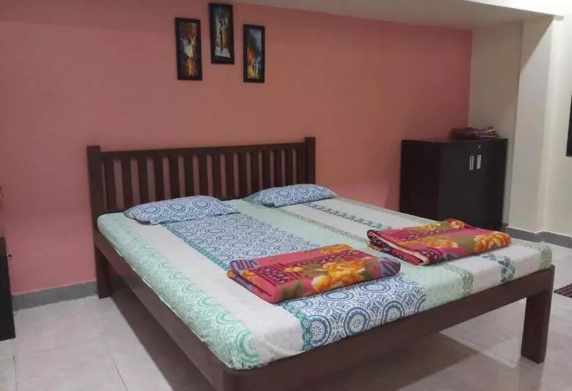 ペンション Anandi Villa Homestay