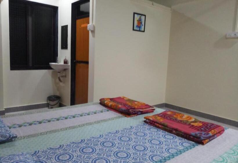 פנסיון Anandi Villa Homestay