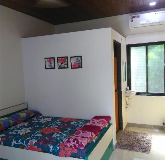 פנסיון Anandi Villa Homestay