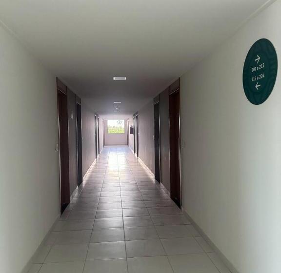 Makia Beach Experience