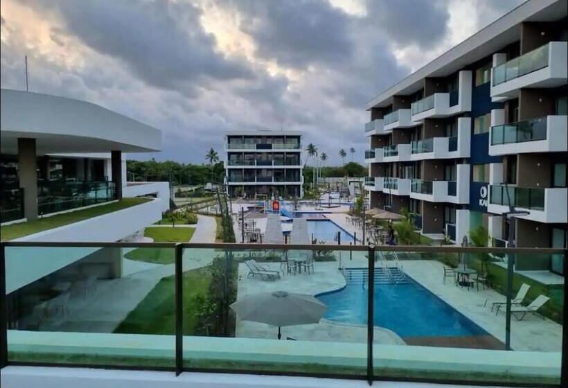 Makia Beach Experience