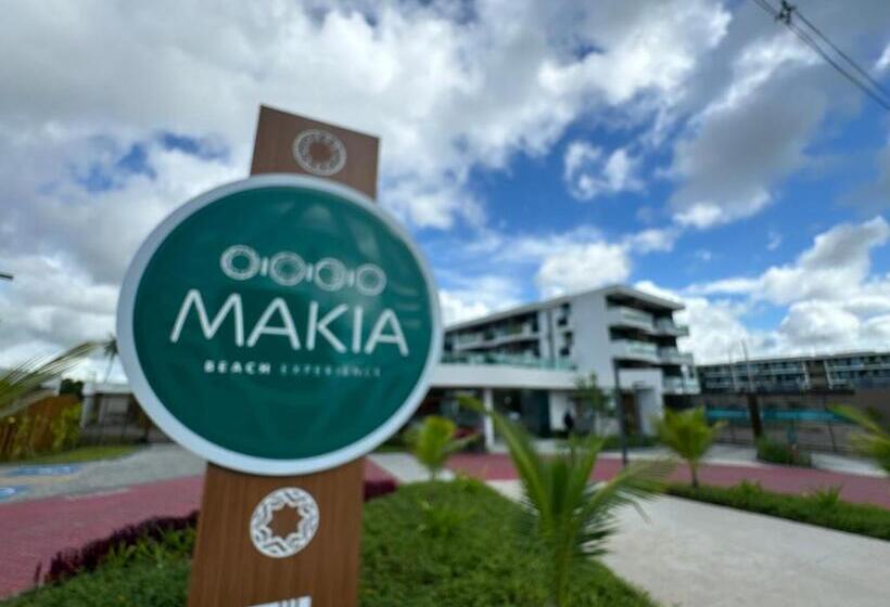 Makia Beach Experience