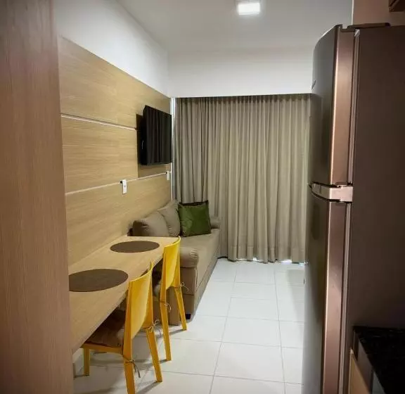 Makia Beach Experience