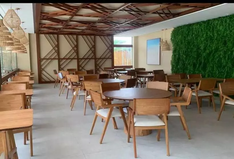 Makia Beach Experience