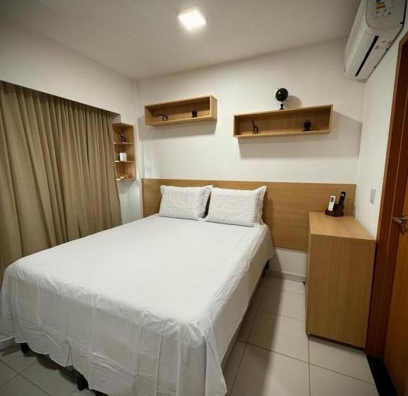 Makia Beach Experience