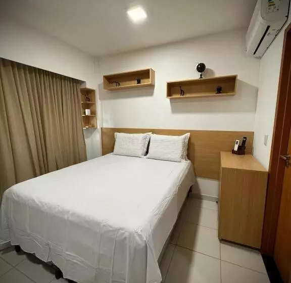 Makia Beach Experience