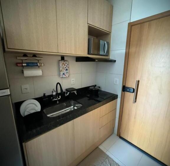 Makia Beach Experience