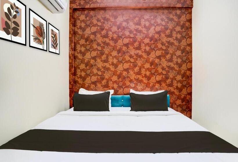 בית מלון כפרי O Mid Town