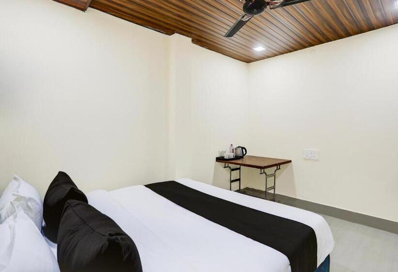 בית מלון כפרי O Mid Town