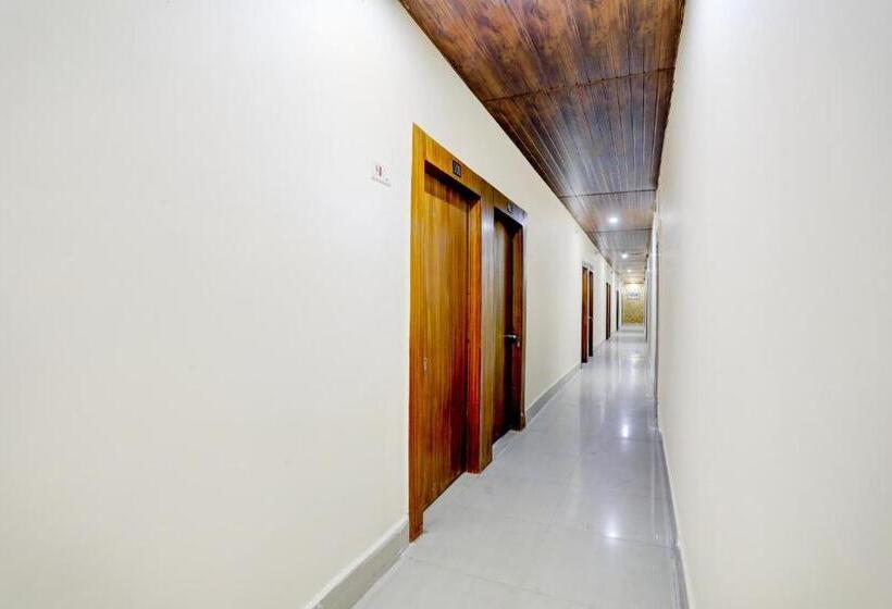 בית מלון כפרי O Mid Town