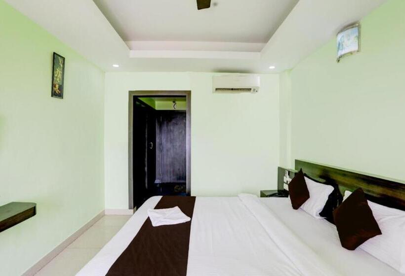 Deep Gangainn Puri   Side Sea View Hotel Lift Wifi Facilities  By Morservices