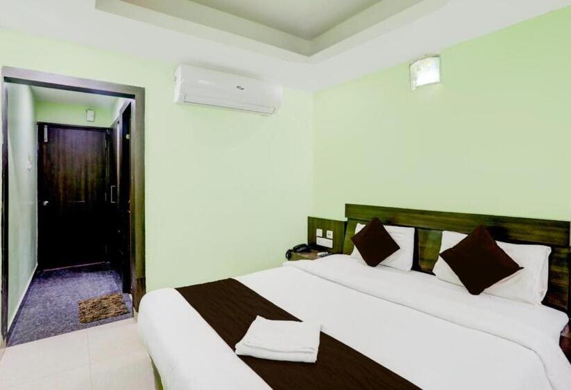 Deep Gangainn Puri   Side Sea View Hotel Lift Wifi Facilities  By Morservices