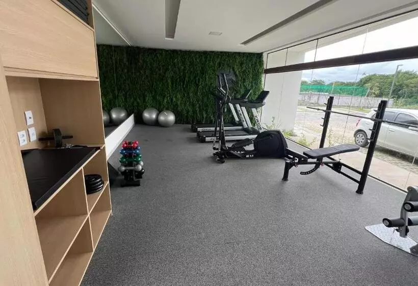 Makia Beach Experience