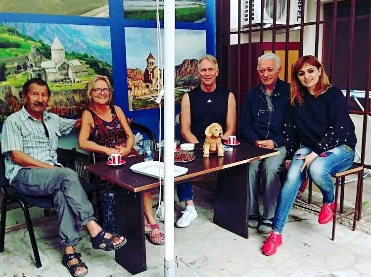 هاستل Komitas Avenue Guest House